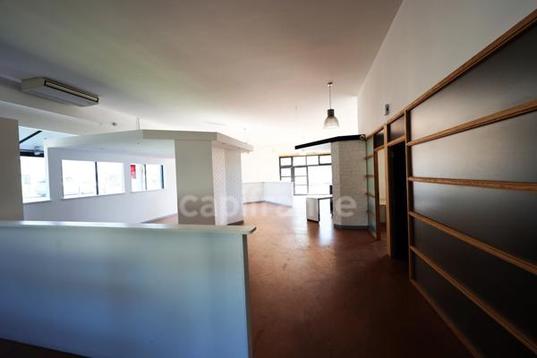 Local commercial de 250 m² avec grande visibilité zone commerciale N°1 – Chasseneuil-du-Poitou (86360)