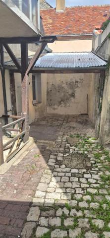 Location - Maison La Ferté-Bernard 72400 6 pièces 139 m 2 125 m 2