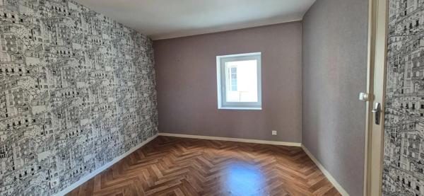 Location - Maison La Ferté-Bernard 72400 6 pièces 139 m 2 125 m 2
