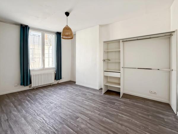 Dept de la Vienne (86) Maison de ville à vendre 3 pièces CHATELLERAULT (86)
