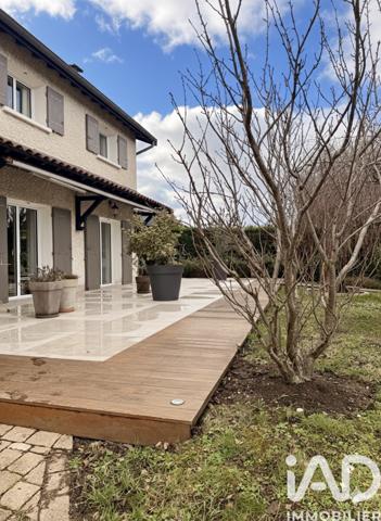 Maison à vendre 5 pièces 153 m² Irigny