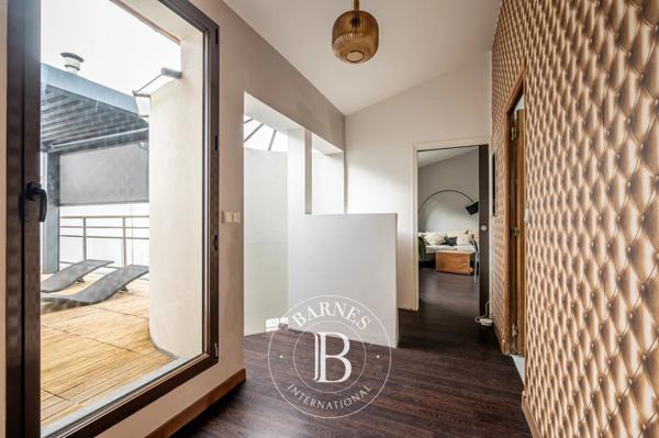 Asnières-sur-Seine, Maison 6 Chambres -  243 m² à vendre