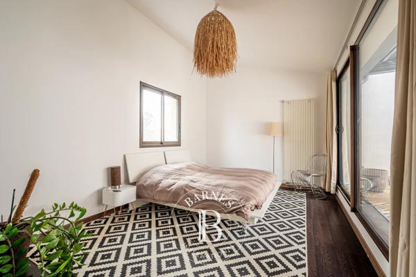 Asnières-sur-Seine, Maison 6 Chambres -  243 m² à vendre