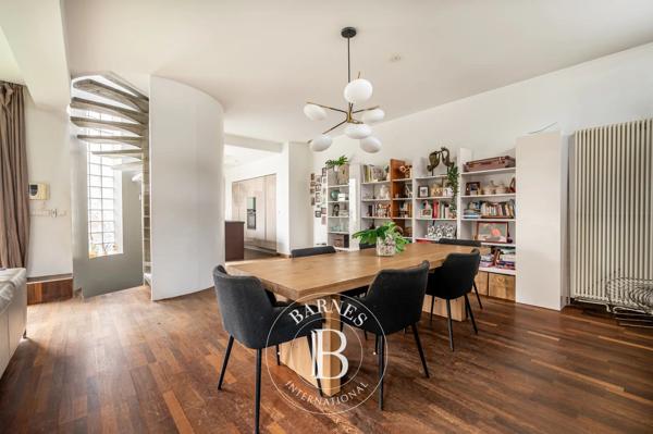Asnières-sur-Seine, Maison 6 Chambres -  243 m² à vendre
