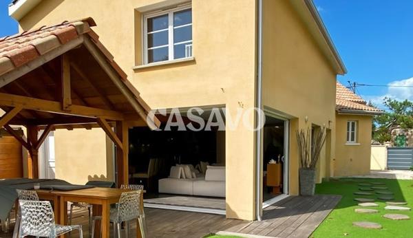 Vente Maison 6 pièces de 220m² - 33680 Lacanau