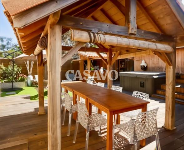 Vente Maison 6 pièces de 220m² - 33680 Lacanau