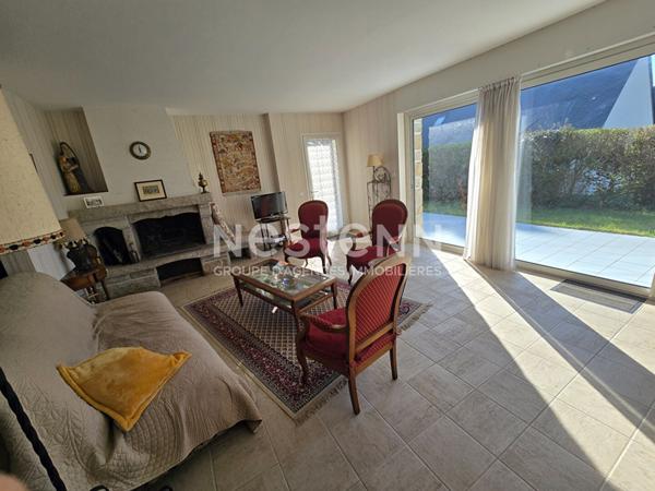 Maison d'Exception à Vendre à Saint Gildas de Rhuys - Vue Jardin et aperçu Océan