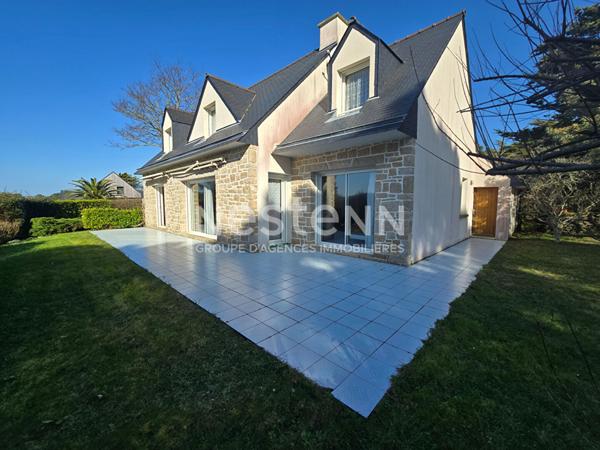 Maison d'Exception à Vendre à Saint Gildas de Rhuys - Vue Jardin et aperçu Océan