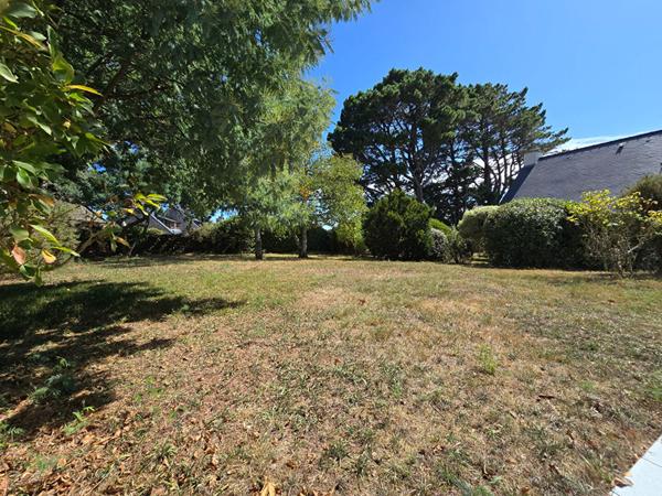 Maison d'Exception à Vendre à Saint Gildas de Rhuys - Vue Jardin et aperçu Océan