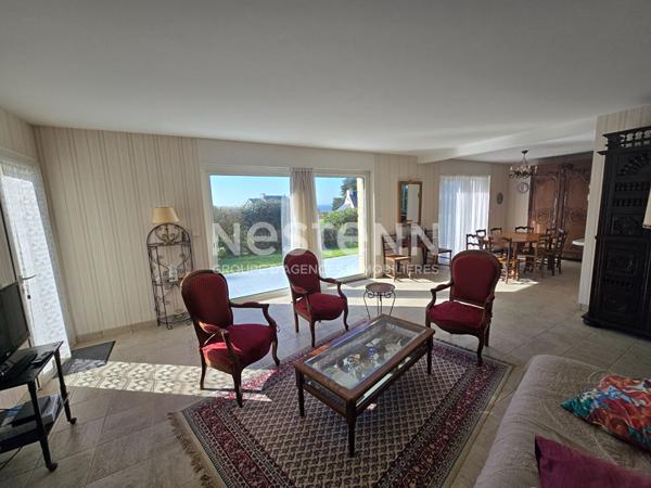 Maison d'Exception à Vendre à Saint Gildas de Rhuys - Vue Jardin et aperçu Océan