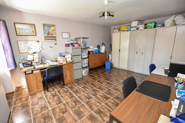 Oizé (72330) ANCIENNE PROPRIÉTÉ AGRICOLE 1,3 HA - 800M2 DE DÉPENDANCES