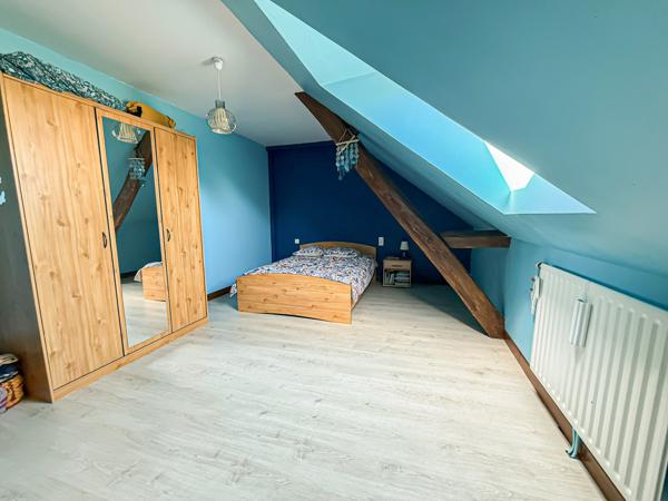 Oizé (72330) ANCIENNE PROPRIÉTÉ AGRICOLE 1,3 HA - 800M2 DE DÉPENDANCES