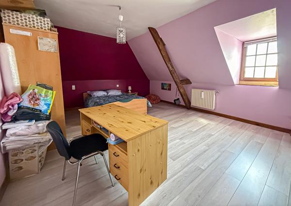 Oizé (72330) ANCIENNE PROPRIÉTÉ AGRICOLE 1,3 HA - 800M2 DE DÉPENDANCES