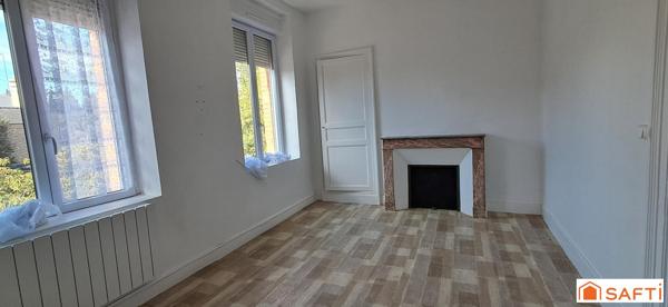 Maison de ville 2 ch dépendance et jardin