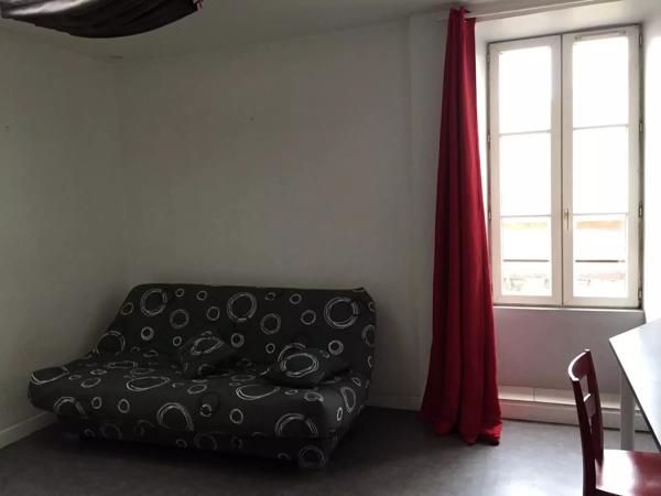 Immeuble de 7 logements à Saint Laurent Sur Sèvre