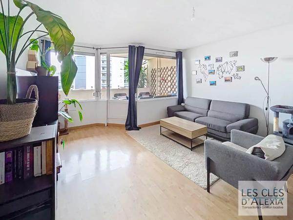 Joli T3 avec balcon, cave et parking