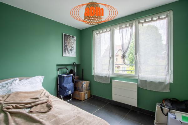 Duplex
                                                                                                                                                                                                                                                                                                                        4 pièce(s)                                                                                                                                                                                                          2 chambre(s)                                                                                                                                                                                                          70.8  m²