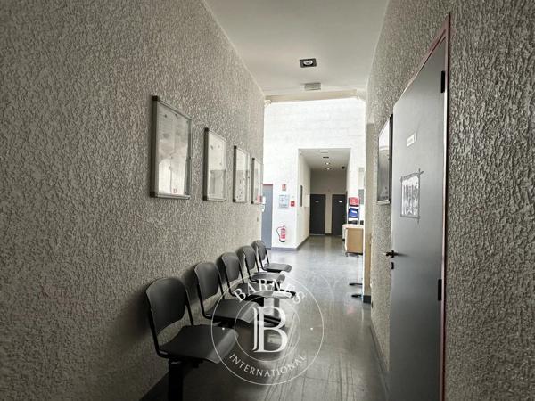 Linas, Commerce  416 m² à vendre