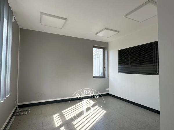 Linas, Commerce  416 m² à vendre