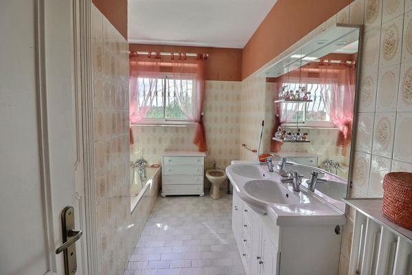 Maison 7 pièces à vendre à Villefranche de Rouergue - Quartier Les Cabrières