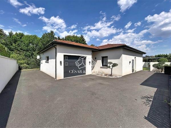 Maison de plain-pied de 117 m2 avec accès direct au Parc Beaulieu à Riorges