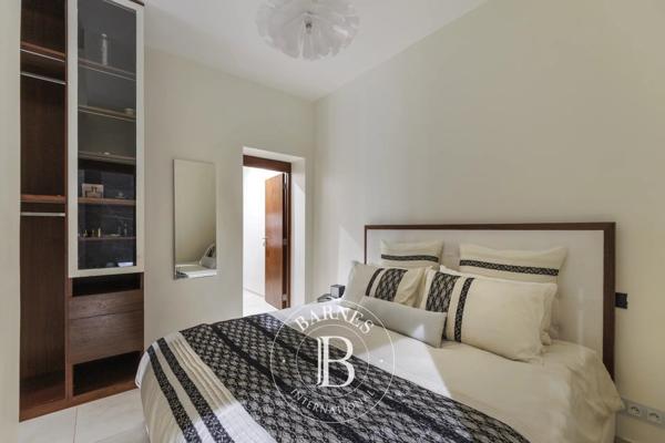Paris 8ème, Appartement 2 Chambres -  65 m² à vendre