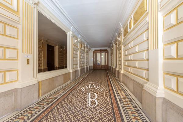 Paris 8ème, Appartement 2 Chambres -  65 m² à vendre
