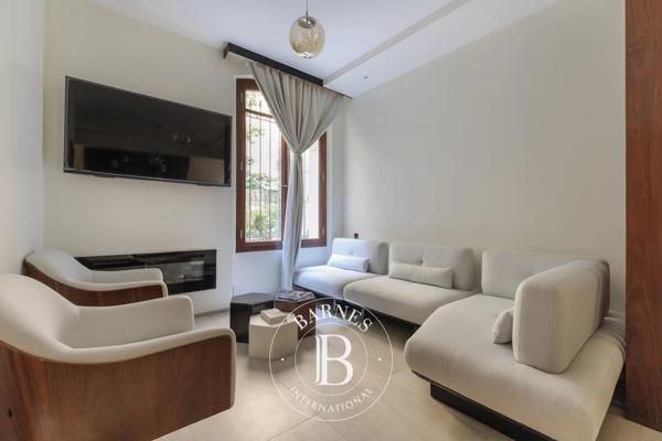 Paris 8ème, Appartement 2 Chambres -  65 m² à vendre
