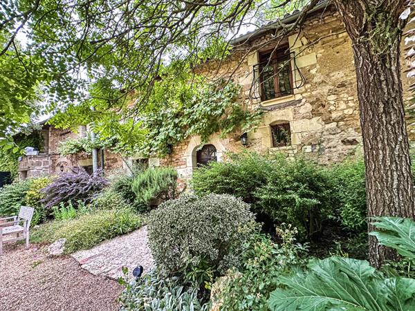 MANOIR DE PRESTIGE DU 17ÈME SIÈCLE - Vallée du Layon