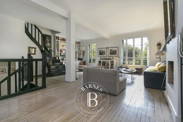 Suresnes, Maison 4 Chambres -  195 m² à vendre