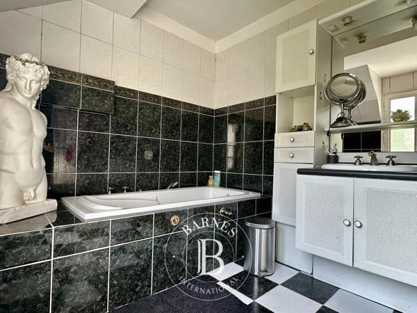Le Coudray-Montceaux, Maison 6 Chambres -  320 m² à vendre