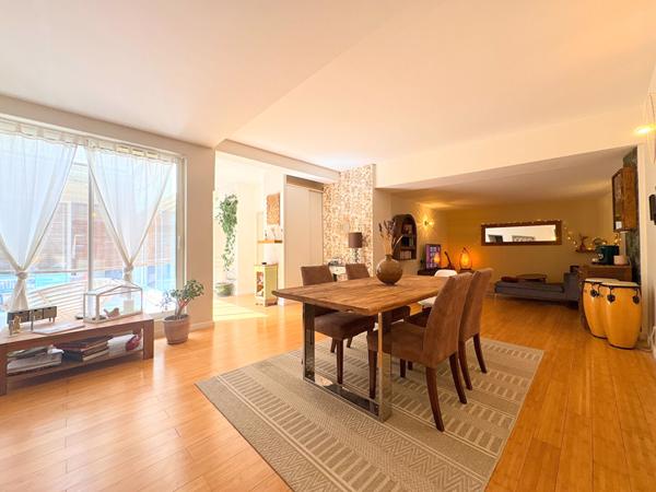 A VENDRE EXCLUSIVITE 84120 PERTUIS APPARTEMENT DUPLEX TYPE 5 PIECES D'ENVIRON 140M² AVEC PATIO, TERRASSE, CAVE ET STATIONNEMENT