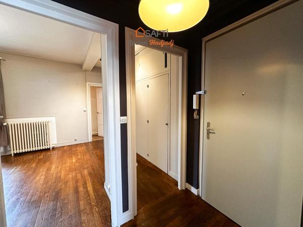 Hyper centre ville - F2 au 1er étage