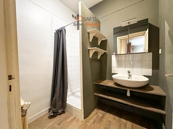 Hyper centre ville - F2 au 1er étage