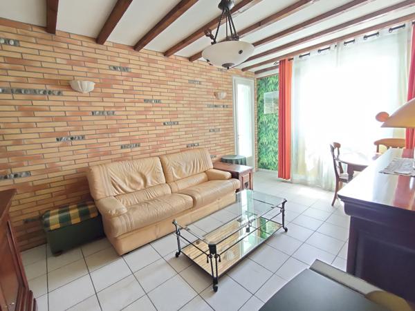 APPARTEMENT T4 70M² LUMINEUX AVEC CAVE ET PARKING - IDÉALEMENT SITUÉ !