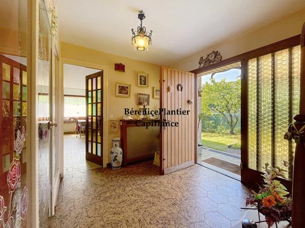 Villa d’architecte au calme, dans un cadre résidentiel de Romagny-proche CEVA