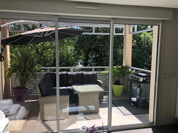 T3 lumineux avec terrasse 15 m² + piscine – Brindos proche Biarritz