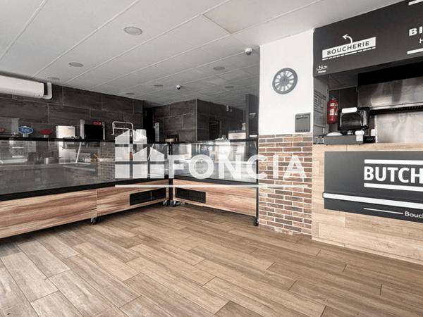 Location Local commercial 3 pièces 216.55 m² - Toulon 83100