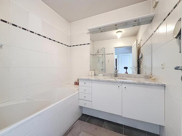 Appartement 3 pièces avec vue sur le Bois Préau