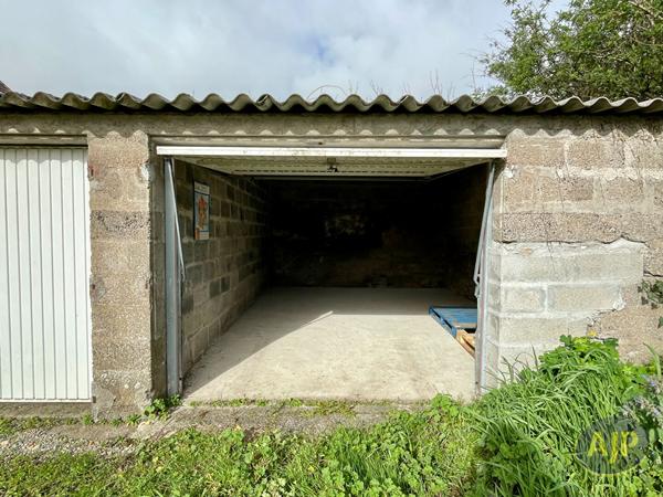 Parking à vendre Reze : 19 m2 à 27 000€ - AJP Immobilier Rezé