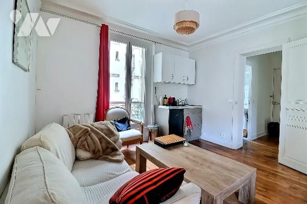 Paris 5 - 2 pièces 29,55 m² lumineux 1er étage calme sur cour avec cave - secteur Monge/Val de Grace