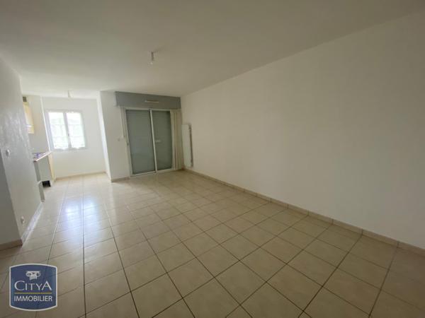 Appartement à louer 2 pièces 42m² Échillais (17620)