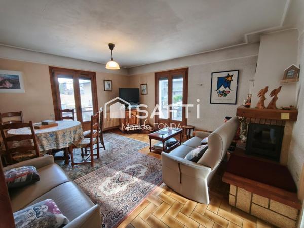 Appartement avec garage et jardin privé