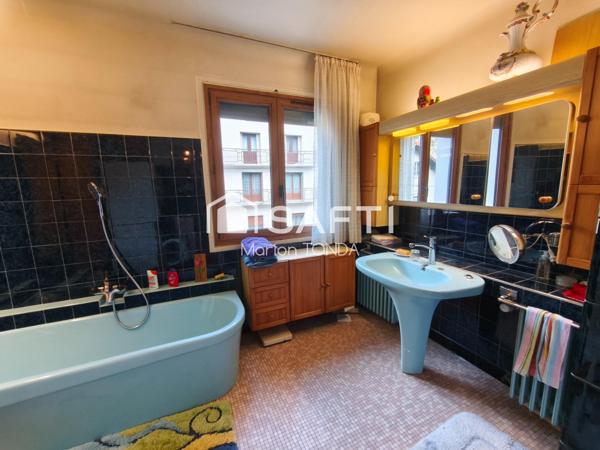 Appartement avec garage et jardin privé