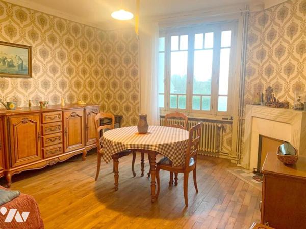 maison en pierres dans le centre de Gaël