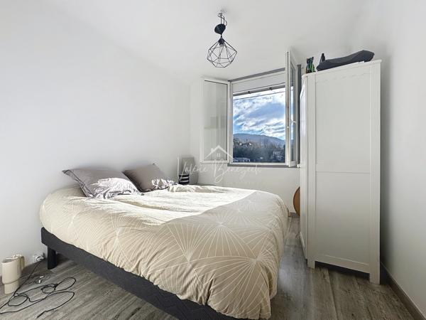 Saint-Affrique (12400) Maison avec 2 logements rénovés Proche CV