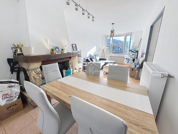 Saint-Affrique (12400) Maison avec 2 logements rénovés Proche CV