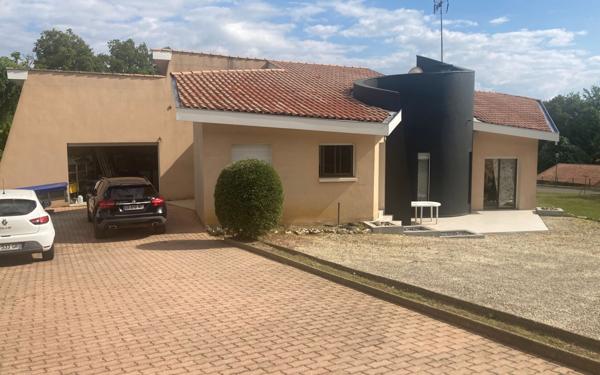 Maison à vendre    5 pièces •  Le Houga