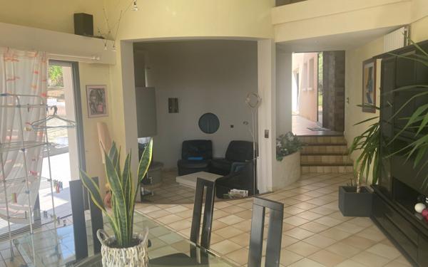 Maison à vendre    5 pièces •  Le Houga