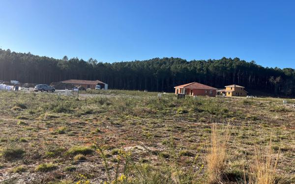 Maison à vendre    4 pièces •  Vielle-Saint-Girons